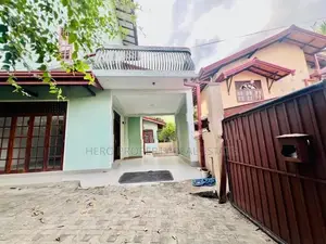 Two story luxury house for rent in kottawa 280 bus road