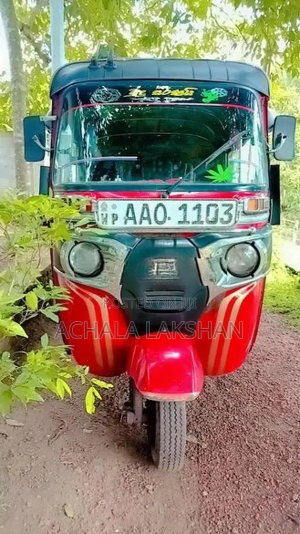 Bajaj RE 2014