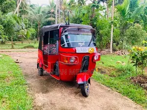 Bajaj RE AAB 2013