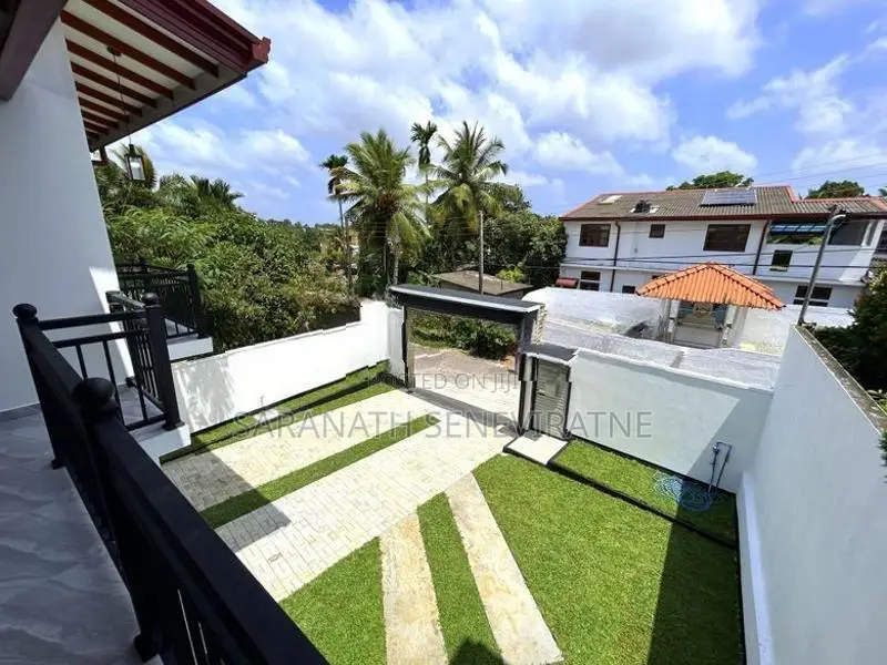 Brand New Solid House Sale From Kottawa Mattegoda - Pubudu Mw