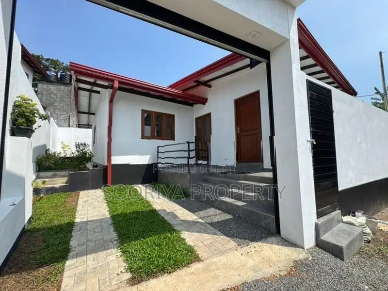 Brand New House for Sale in Near Piliyandala Town