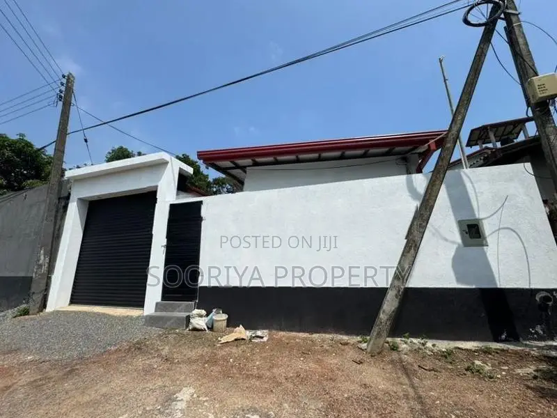 Brand New House for Sale in Near Piliyandala Town
