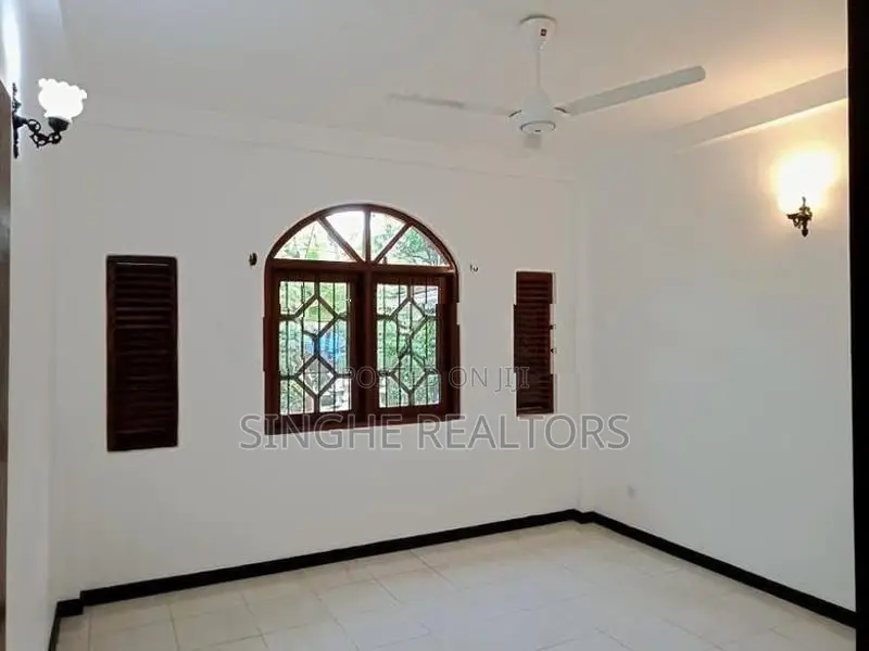 House For Rent – Pelawatta, Akuregoda (SR004SH) In Battaramulla