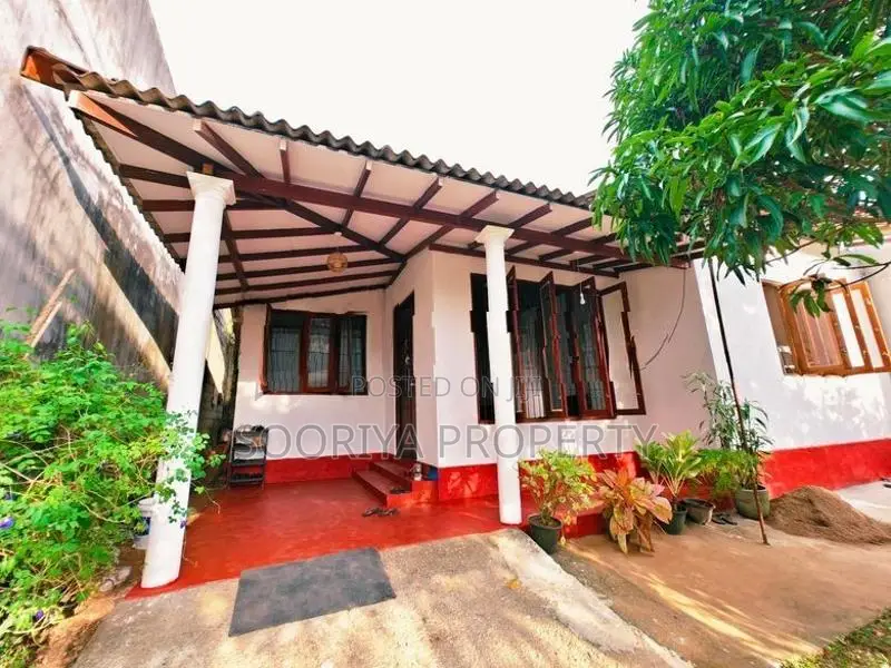 Newly Built House for Sale in Athurugiriya