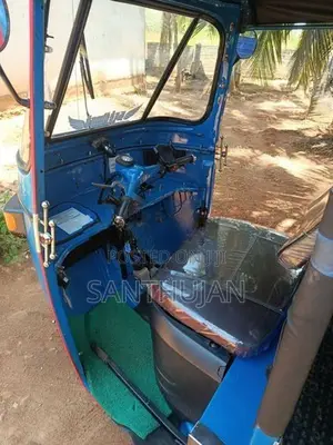 Bajaj RE 2006