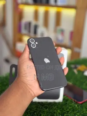 Apple iPhone 11 64GB (Used)
