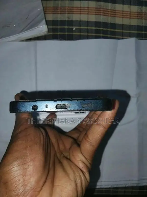 Samsung Galaxy A06 Ram6 Storage (Used)