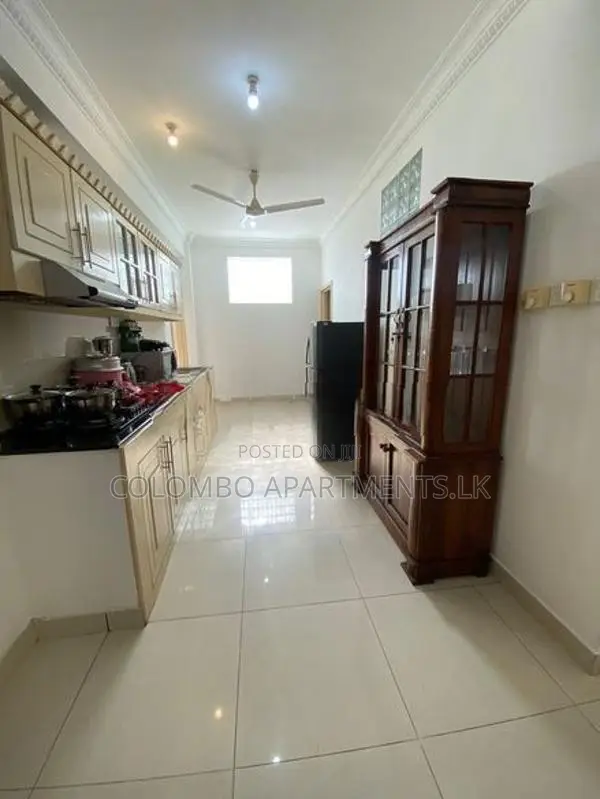 Colombo 05 Fully Furnished 3-Bedroom Apartment For Rent – CSMP502