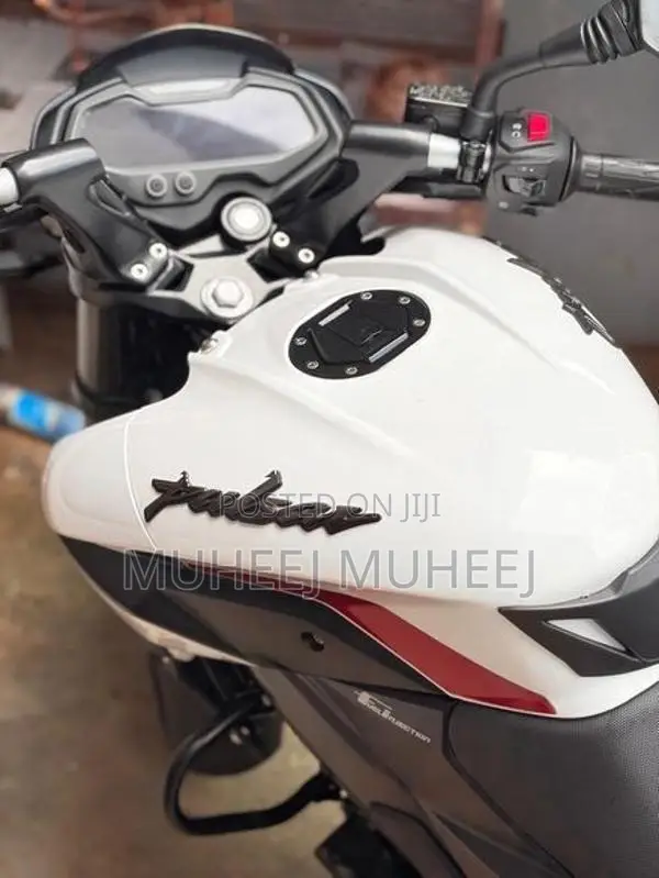 Bajaj Pulsar NS200 2026