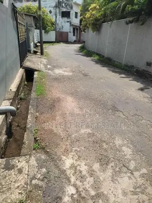 Land in Mount Lavinia