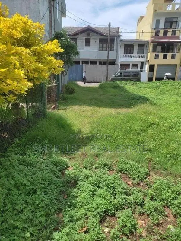 Land in Mount Lavinia