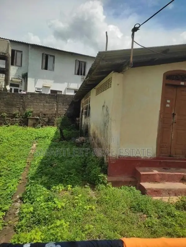 Land in Mount Lavinia