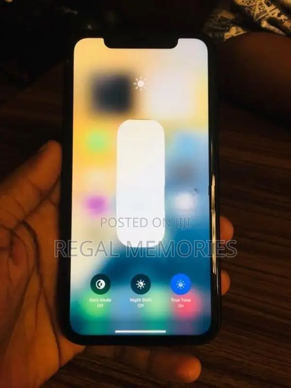 Apple iPhone XR (Used)
