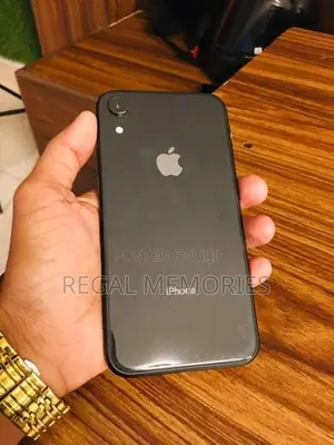 Apple iPhone XR (Used)