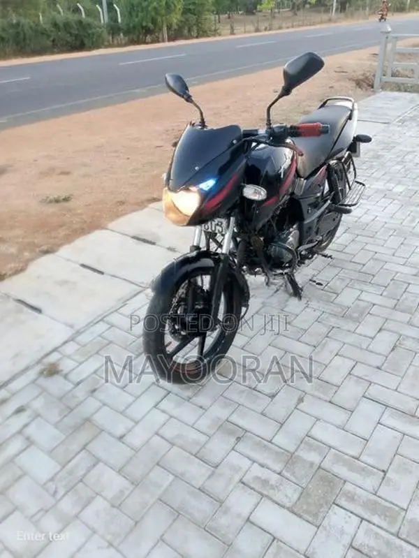 Bajaj Pulsar 150 2017