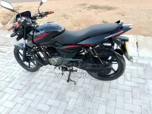 Bajaj Pulsar 150 2017
