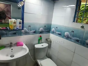 දෙල්ගොඩ – පුගොඩ පාර, මූකලාන හංදිය අසල වටිනා නිවසක්