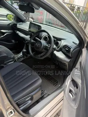 Toyota Yaris X Limited Push Star 2023
