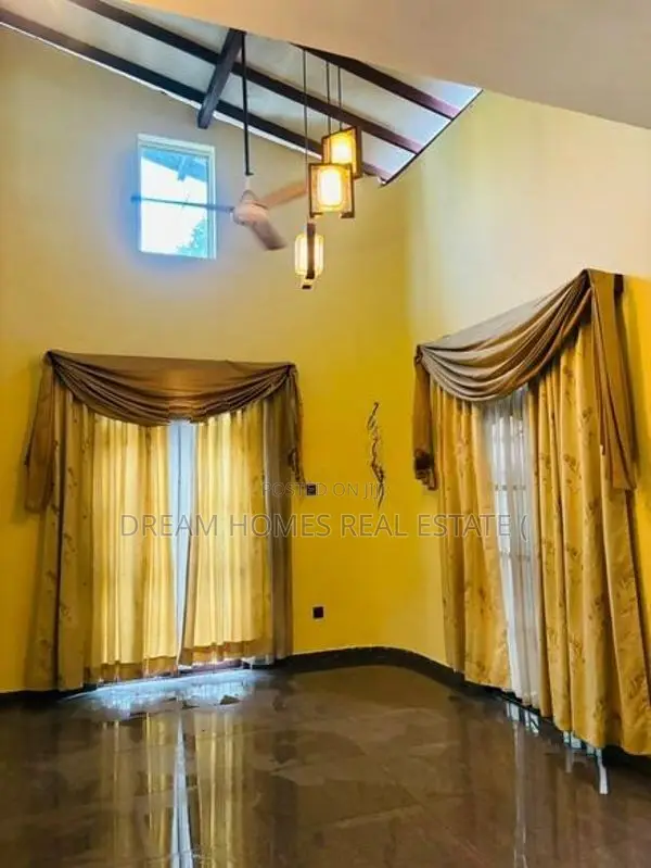 Modern 2-Story House For Rent In Thalawathugoda Wali Para