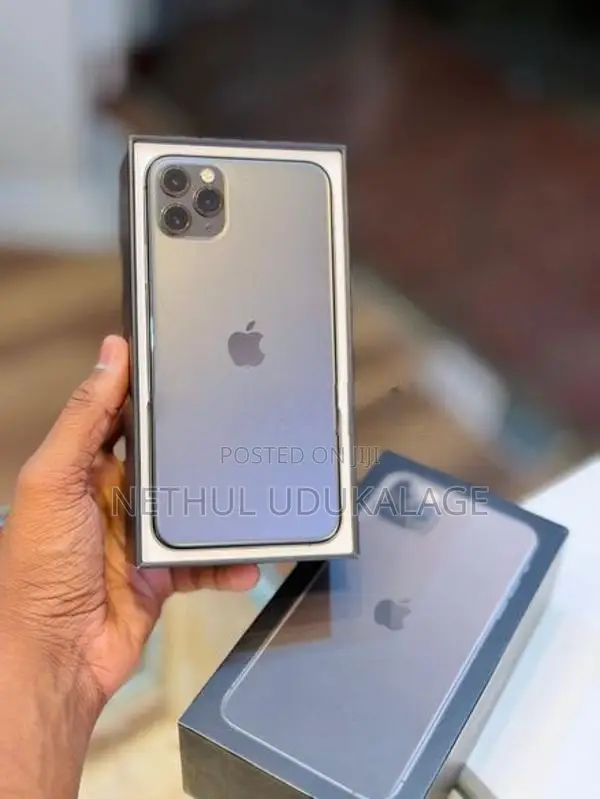Apple iPhone 11 Pro Max 256GB (Used)