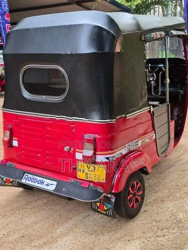 Bajaj RE 4stok 2011