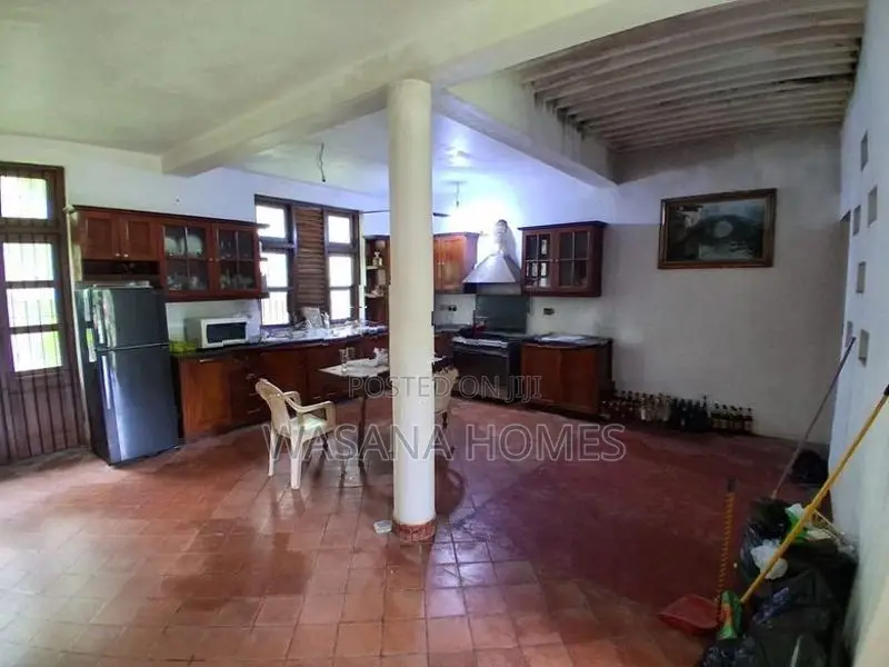 Super House For Sale Land Value Only Piliyandala