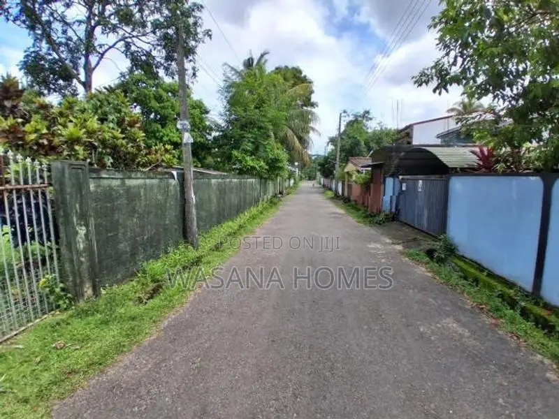Super House For Sale Land Value Only Piliyandala