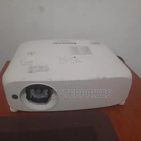 Panasonic 5500 Lumens Projector