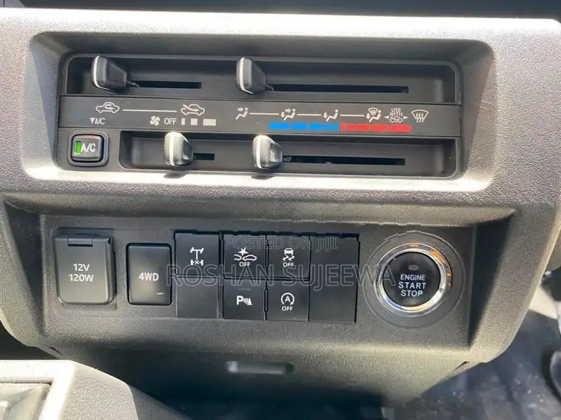 Daihatsu Hijet 2023