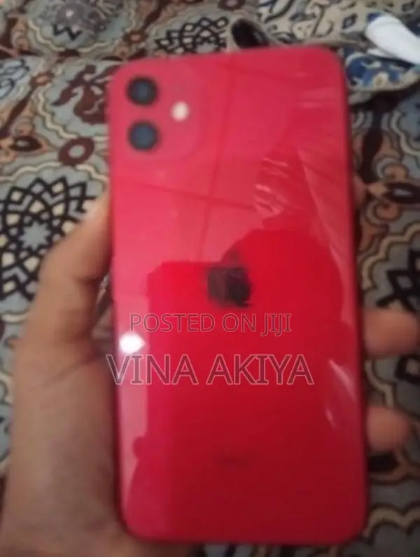 Apple iPhone 11 (Used)