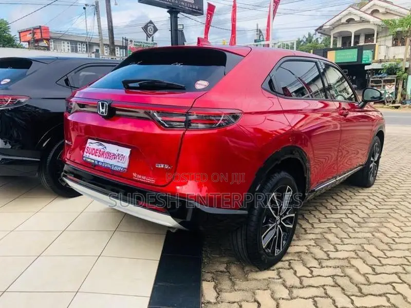 Honda Vezel Z 10 Speaker 2026