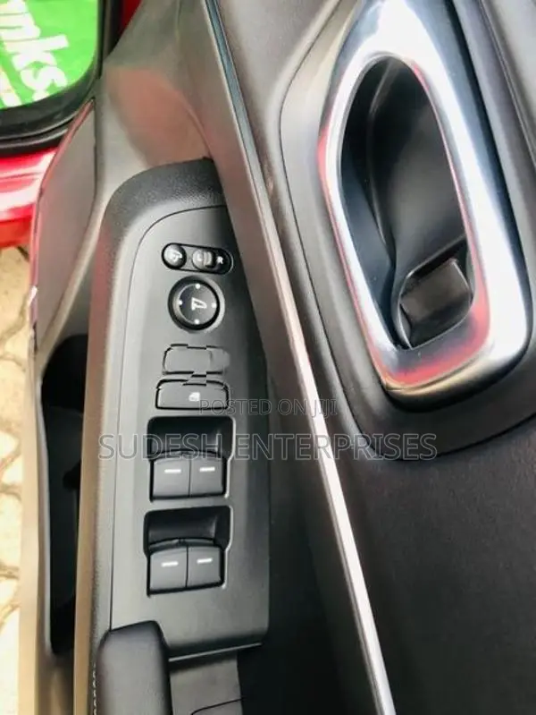 Honda Vezel Z 10 Speaker 2026