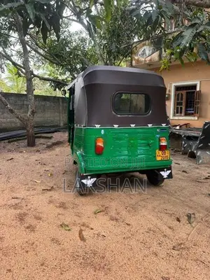 Bajaj RE 2006