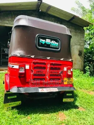 Bajaj RE 2011