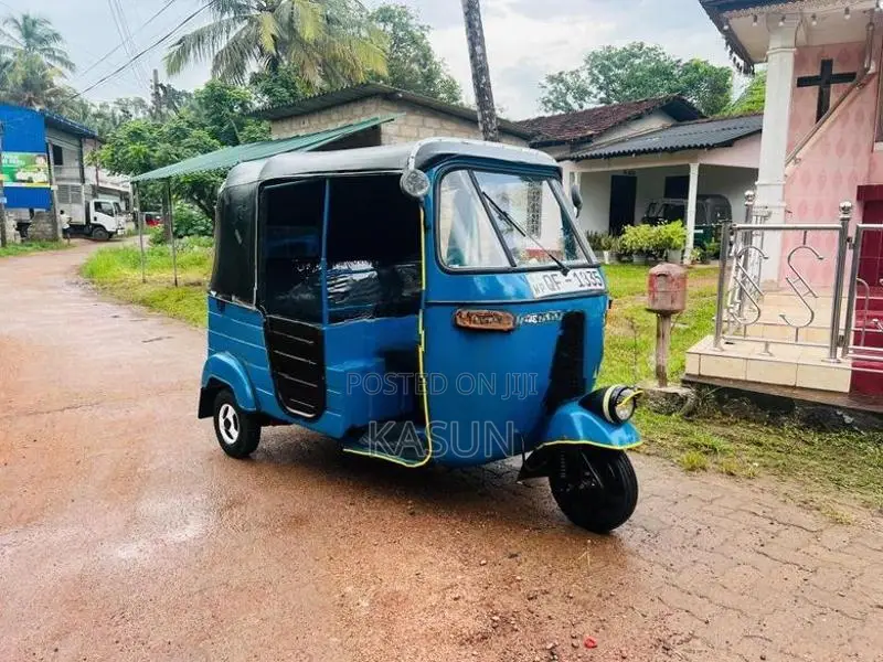 Bajaj RE 2006