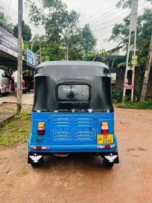 Bajaj RE 2006