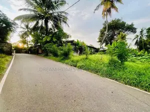 Land For Sale – Kalalgoda, Thalawathugoda In Talawatugoda