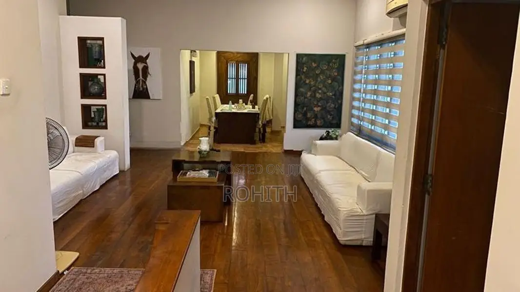 5000Sqft 7 Bedroom Large Commercial Building Colombo 04