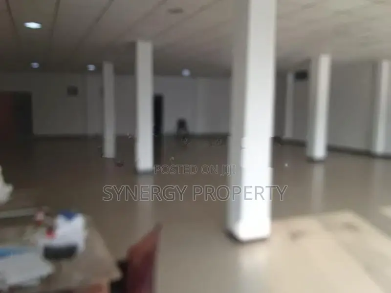 Building for rent athurugiriya