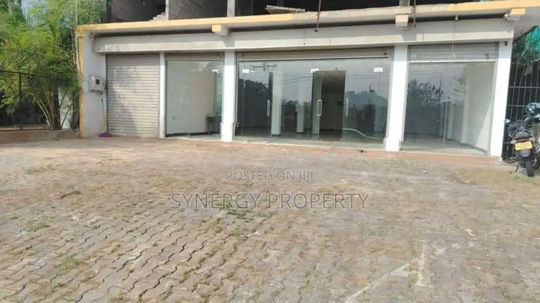 Building for rent athurugiriya