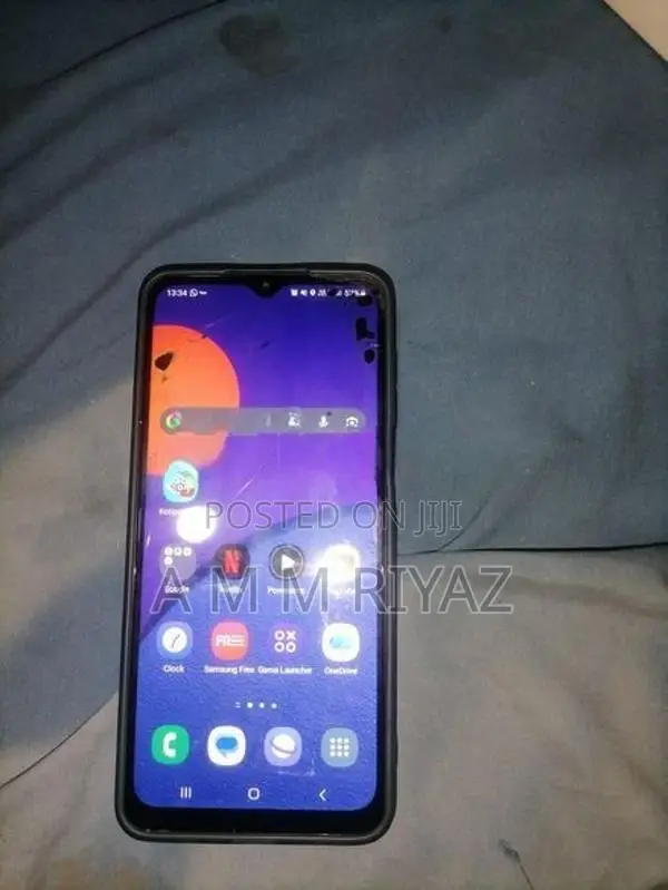 Samsung Galaxy M12 4GB 64GB (Used)