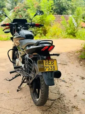 Bajaj Pulsar 150 2016
