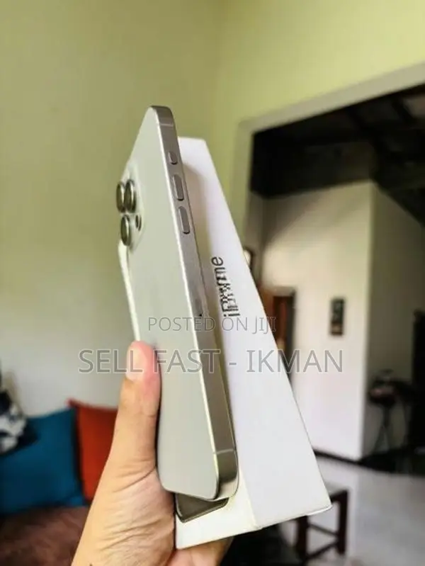 Apple iPhone 15 Pro Max 256GB (Used)