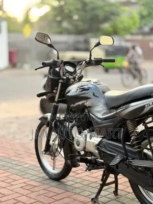 Bajaj Platina 100 ES 2017