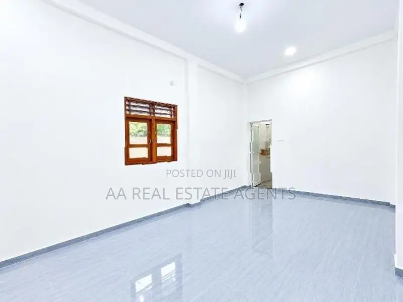 Brand New House with Slab for Sale in Kotikawatta