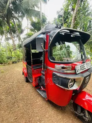 Bajaj RE 205 2015 Three Wheel (Used)