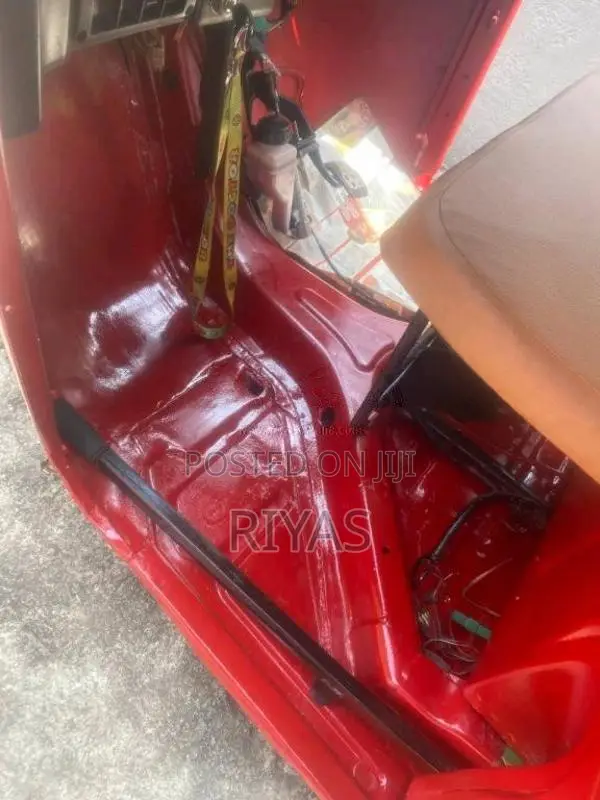 Bajaj RE 2013 Three Wheel (Used)