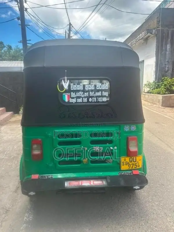 Bajaj RE 2009 Three Wheel (Used)