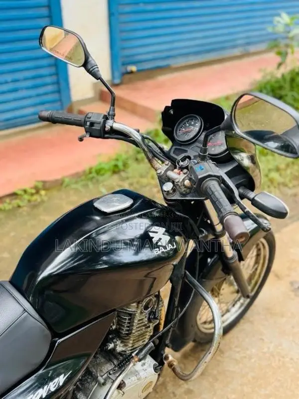 Bajaj Discover 2005 Motorbike (Used)