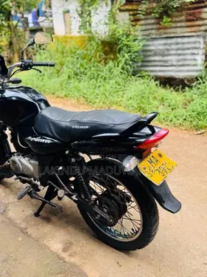 Bajaj Discover 2005 Motorbike (Used)